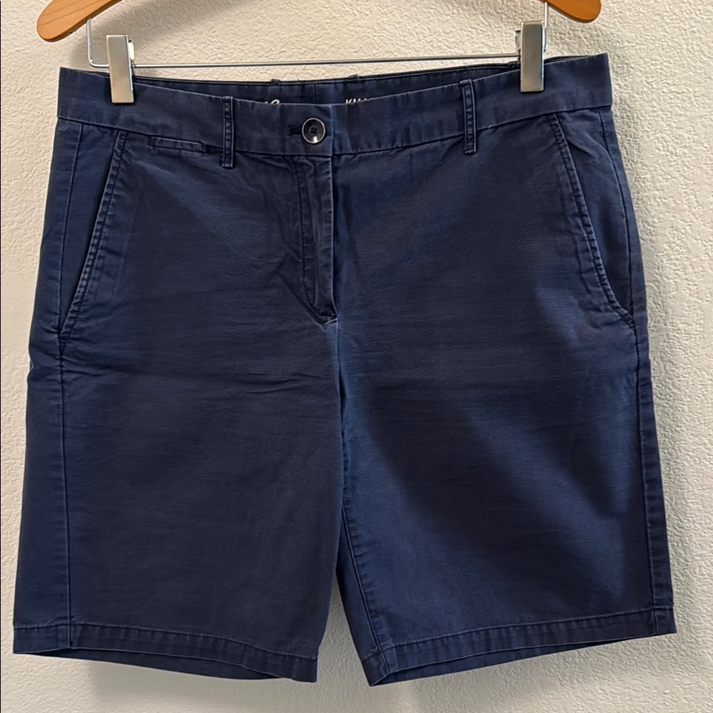 GAP Navy Blue Bermuda Shorts Classic Style